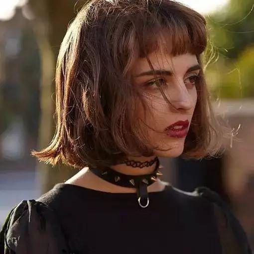 欧美钢炮造型图片女性,女性视角下的力量与优雅融合
